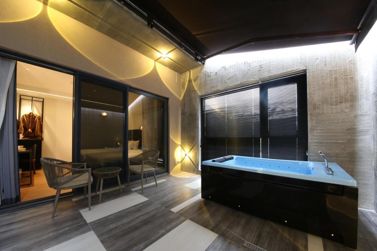 Neulphum Hotel Jeonju Extérieur photo