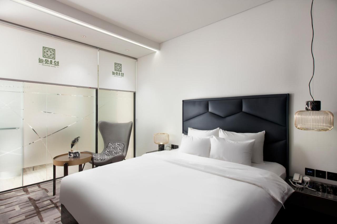 Neulphum Hotel Jeonju Extérieur photo