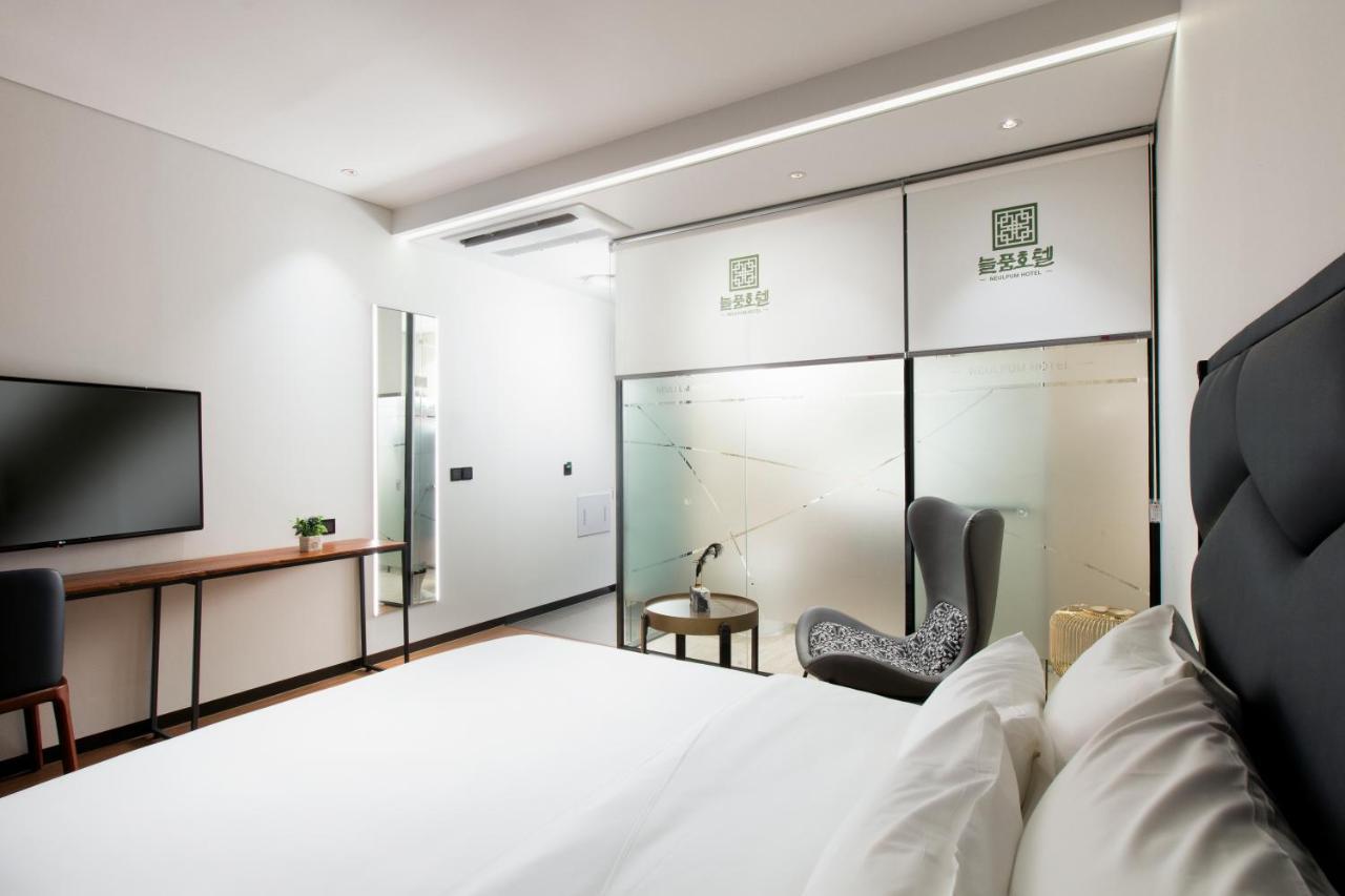 Neulphum Hotel Jeonju Extérieur photo